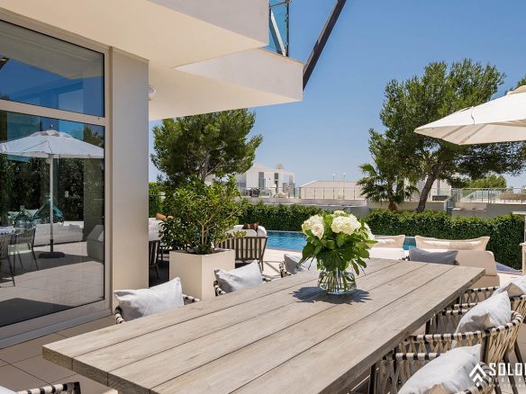 Perfectly Located Prestigious Villas in Marbella - Costa del Sol - Málaga - Spain