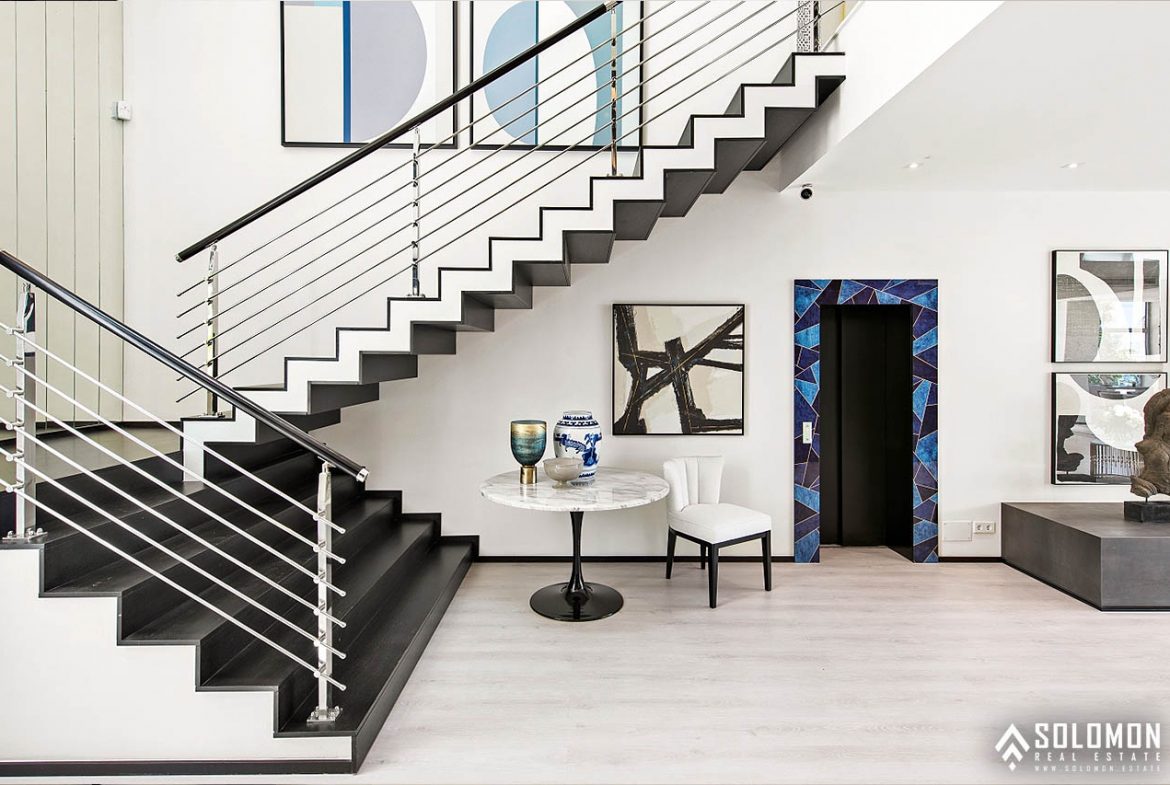 Perfectly Located Prestigious Villas in Marbella - Costa del Sol - Málaga - Spain