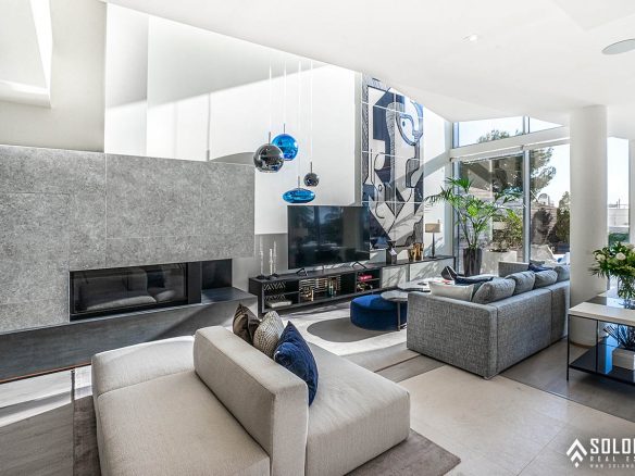 Perfectly Located Prestigious Villas in Marbella - Costa del Sol - Málaga - Spain