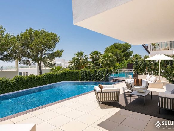 Perfectly Located Prestigious Villas in Marbella - Costa del Sol - Málaga - Spain