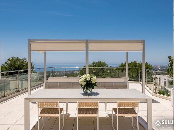 Perfectly Located Prestigious Villas in Marbella - Costa del Sol - Málaga - Spain
