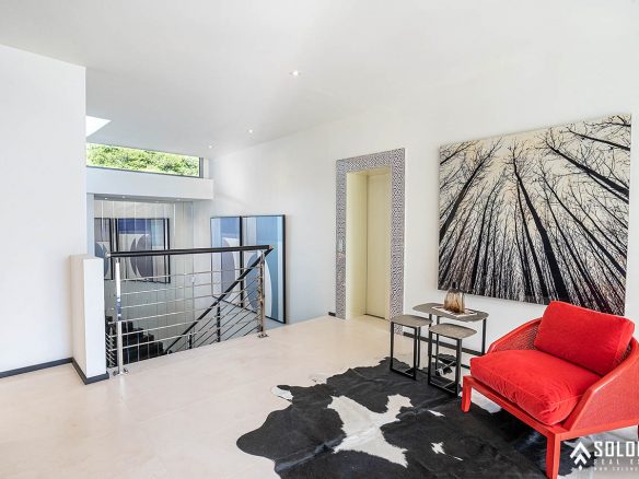 Perfectly Located Prestigious Villas in Marbella - Costa del Sol - Málaga - Spain