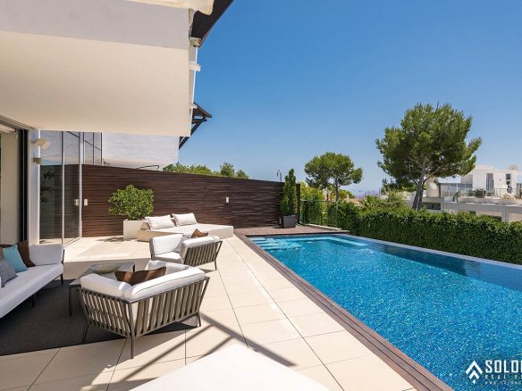 Perfectly Located Prestigious Villas in Marbella - Costa del Sol - Málaga - Spain