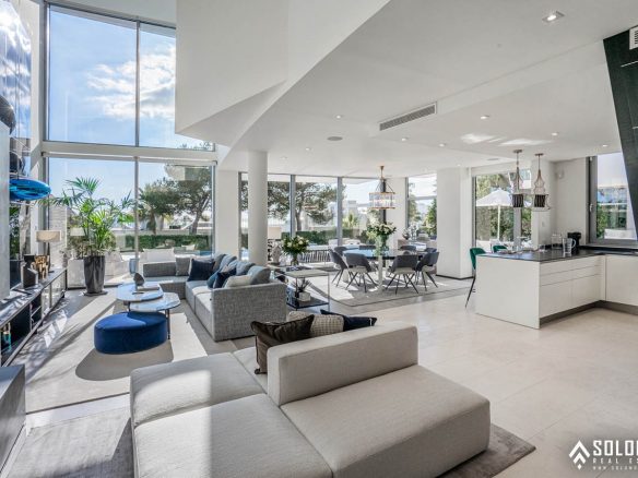 Perfectly Located Prestigious Villas in Marbella - Costa del Sol - Málaga - Spain