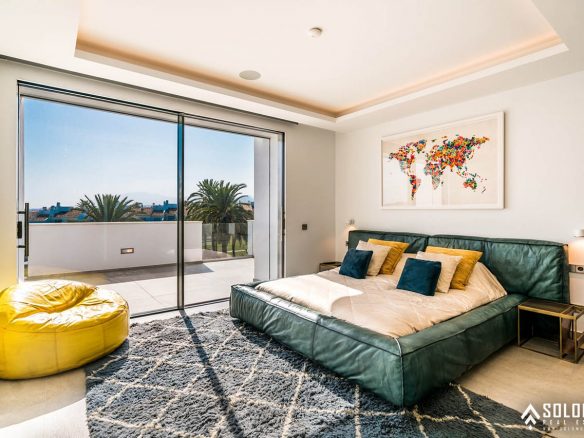 Well-Designed Deluxe House with an Infinity Pool in Nueva Andalucía - Marbella -Málaga - Spain