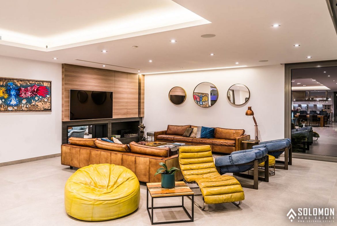 Well-Designed Deluxe House with an Infinity Pool in Nueva Andalucía - Marbella -Málaga - Spain