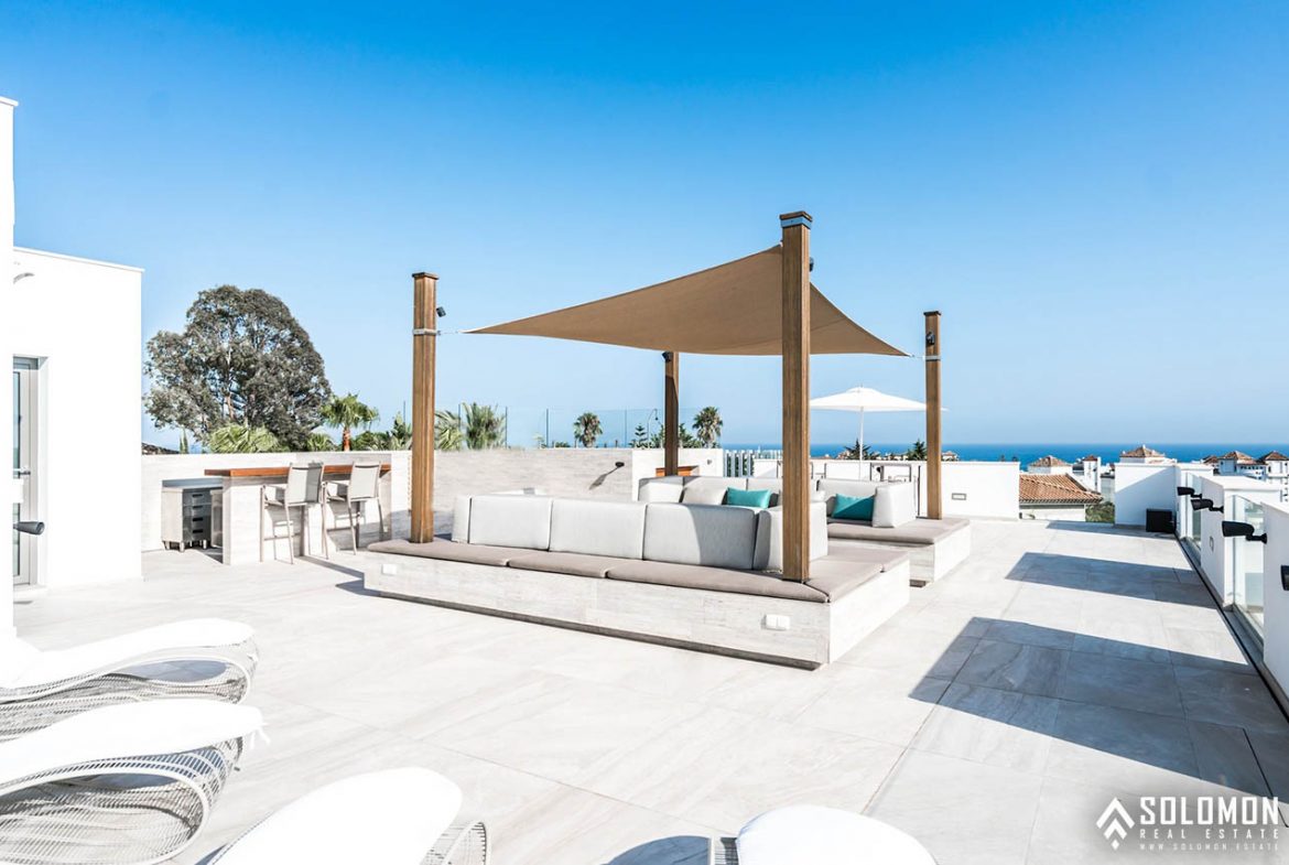 Well-Designed Deluxe House with an Infinity Pool in Nueva Andalucía - Marbella -Málaga - Spain