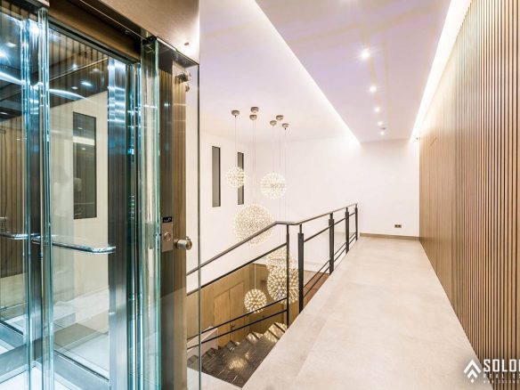 Well-Designed Deluxe House with an Infinity Pool in Nueva Andalucía - Marbella -Málaga - Spain