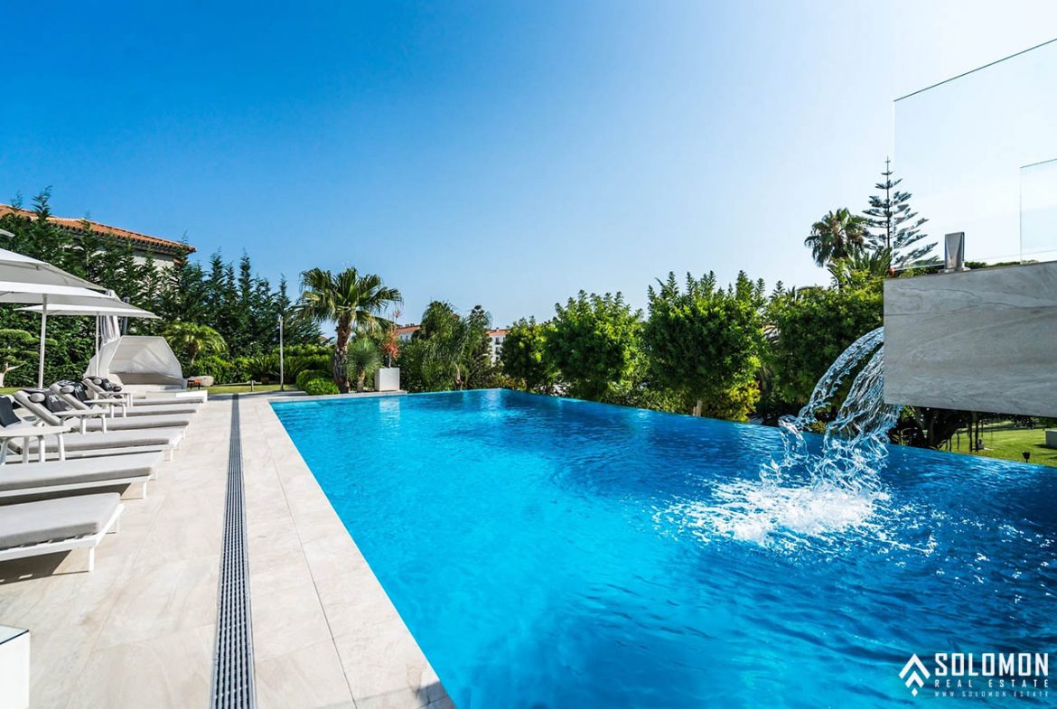 Well-Designed Deluxe House with an Infinity Pool in Nueva Andalucía - Marbella -Málaga - Spain