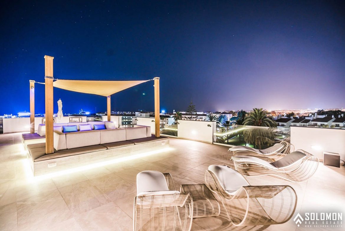 Well-Designed Deluxe House with an Infinity Pool in Nueva Andalucía - Marbella -Málaga - Spain
