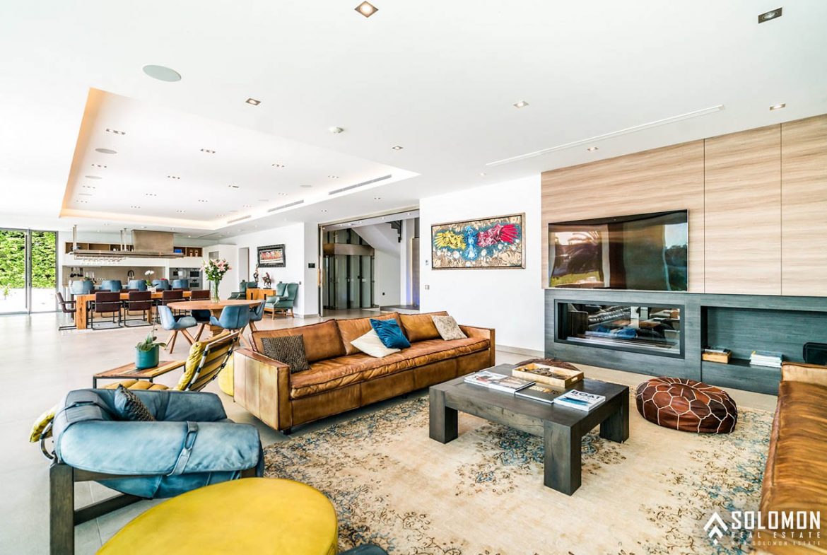 Well-Designed Deluxe House with an Infinity Pool in Nueva Andalucía - Marbella -Málaga - Spain