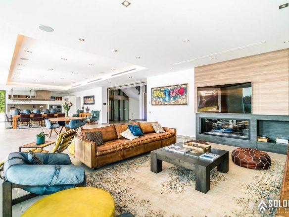 Well-Designed Deluxe House with an Infinity Pool in Nueva Andalucía - Marbella -Málaga - Spain