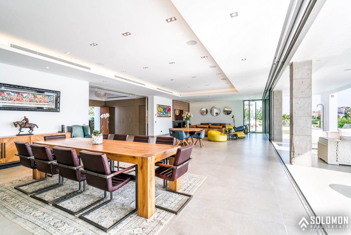 Well-Designed Deluxe House with an Infinity Pool in Nueva Andalucía - Marbella -Málaga - Spain
