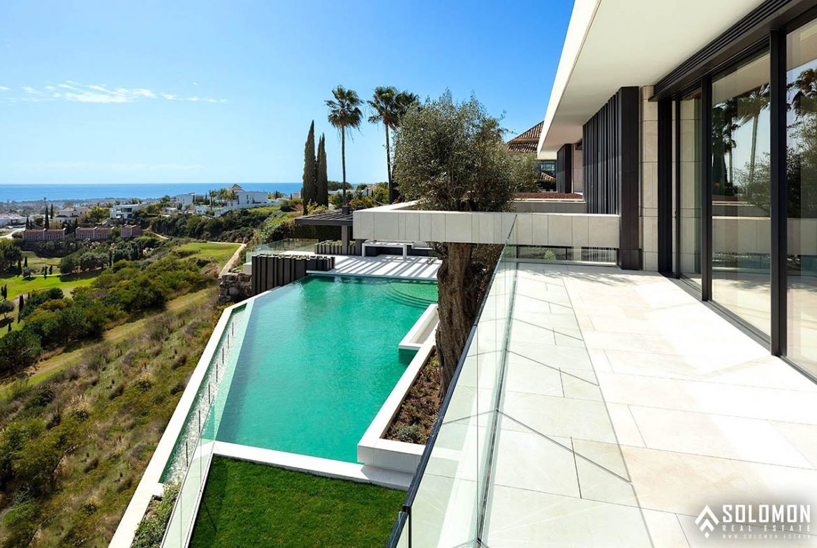 Exclusive Golf Villa with Infinity Pool in Benahavis - Marbella - Málaga - Spain