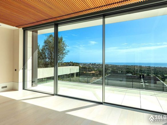 Exclusive Golf Villa with Infinity Pool in Benahavis - Marbella - Málaga - Spain