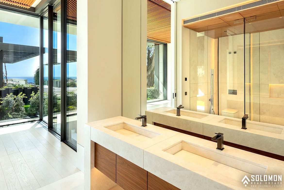 Exclusive Golf Villa with Infinity Pool in Benahavis - Marbella - Málaga - Spain