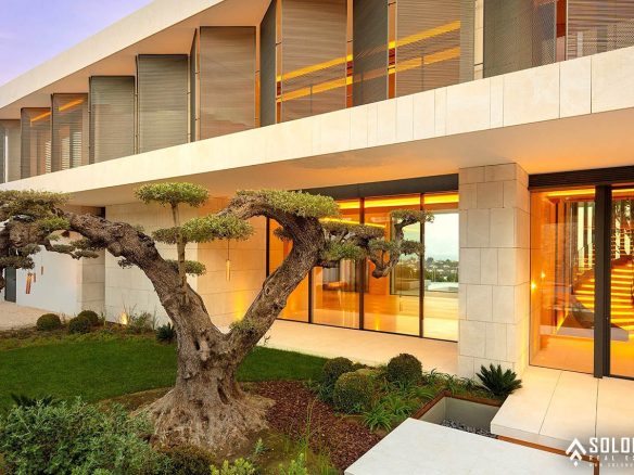Exclusive Golf Villa with Infinity Pool in Benahavis - Marbella - Málaga - Spain
