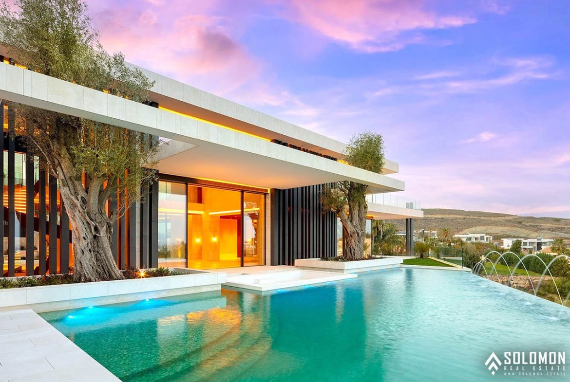 Exclusive Golf Villa with Infinity Pool in Benahavis - Marbella - Málaga - Spain