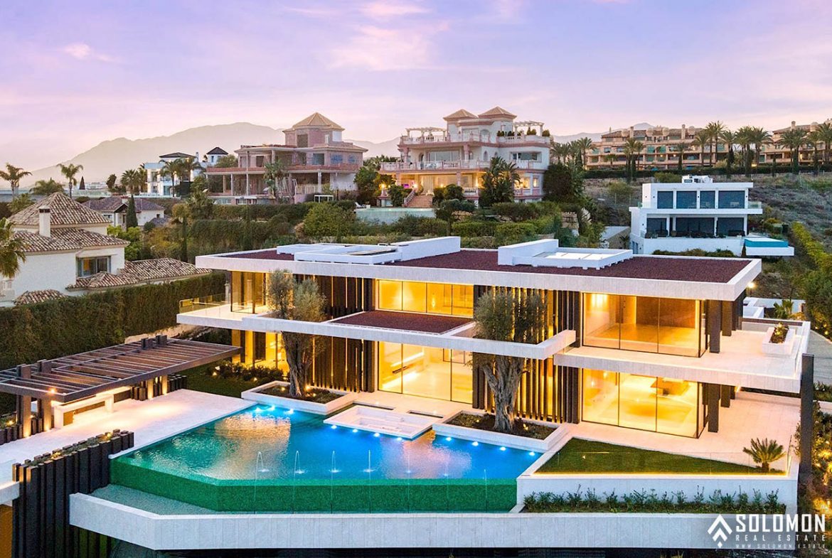 Exclusive Golf Villa with Infinity Pool in Benahavis - Marbella - Málaga - Spain