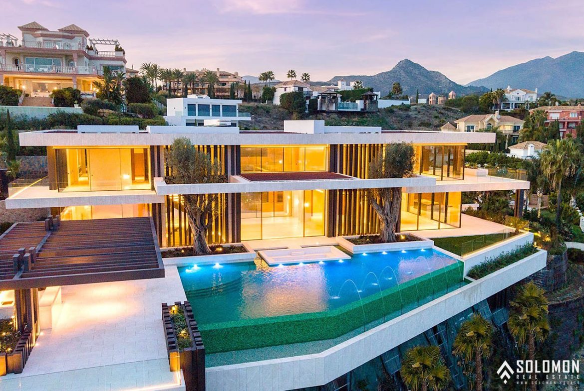 Exclusive Golf Villa with Infinity Pool in Benahavis - Marbella - Málaga - Spain