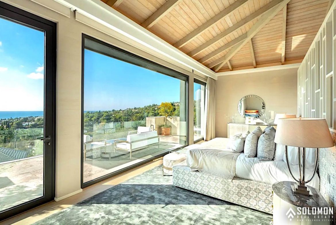 Exclusive Villa with a Timeless Design Close to Marbella Center - Costa del Sol - Málaga - Spain