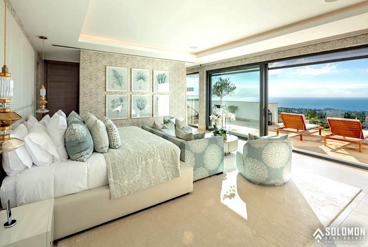 Exclusive Villa with a Timeless Design Close to Marbella Center - Costa del Sol - Málaga - Spain