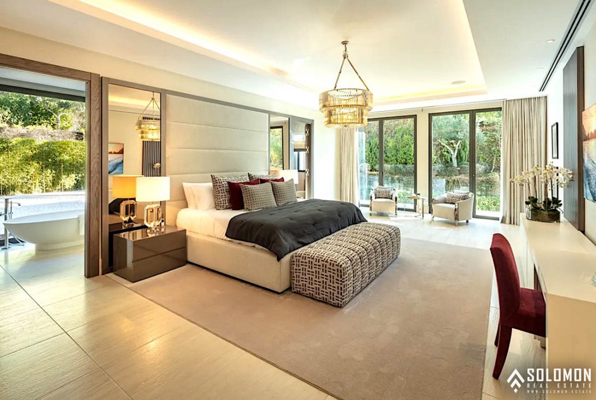 Exclusive Villa with a Timeless Design Close to Marbella Center - Costa del Sol - Málaga - Spain