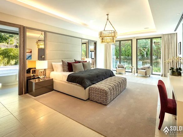Exclusive Villa with a Timeless Design Close to Marbella Center - Costa del Sol - Málaga - Spain