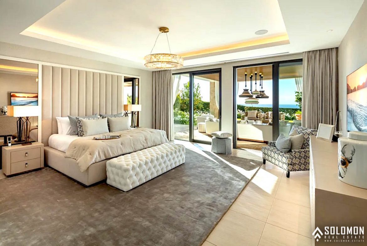 Exclusive Villa with a Timeless Design Close to Marbella Center - Costa del Sol - Málaga - Spain