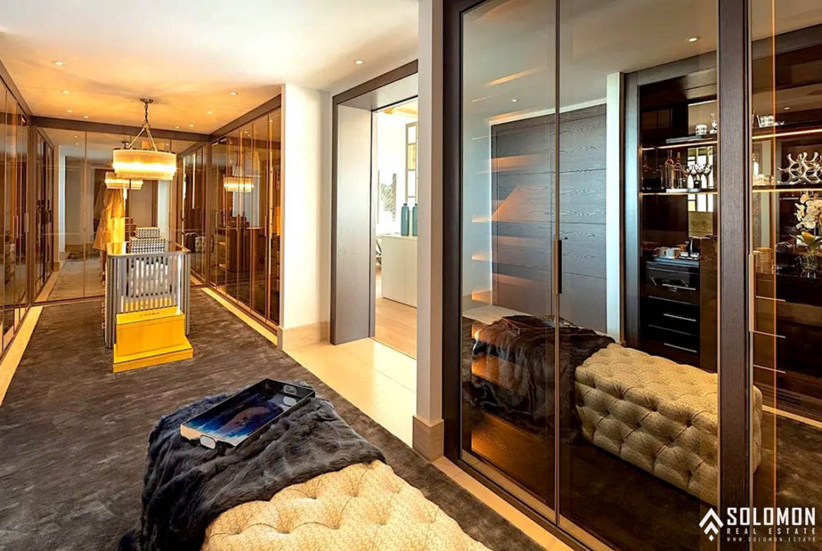 Exclusive Villa with a Timeless Design Close to Marbella Center - Costa del Sol - Málaga - Spain