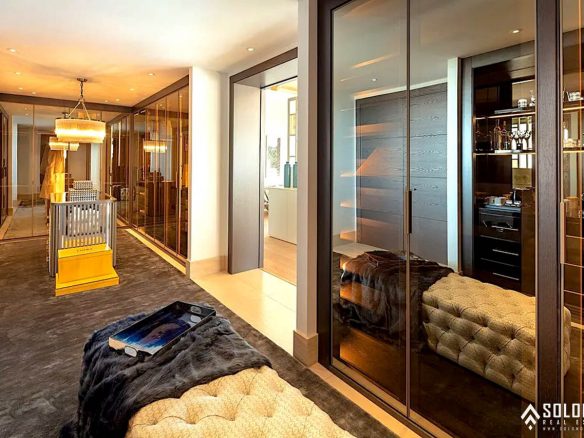 Exclusive Villa with a Timeless Design Close to Marbella Center - Costa del Sol - Málaga - Spain