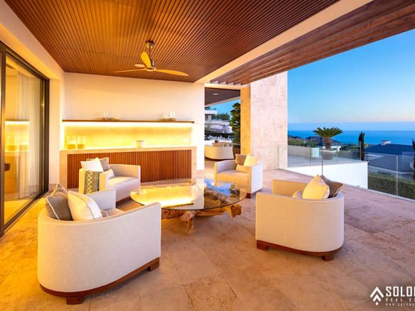 Exclusive Villa with a Timeless Design Close to Marbella Center - Costa del Sol - Málaga - Spain