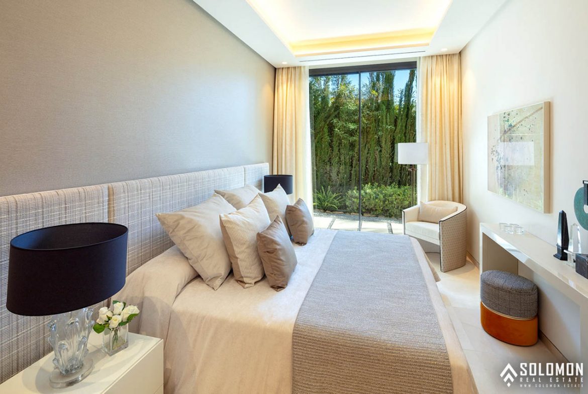 Luxury Villa - Near Golf Course in Marbella - Nueva Andalucía - Málaga - Spain