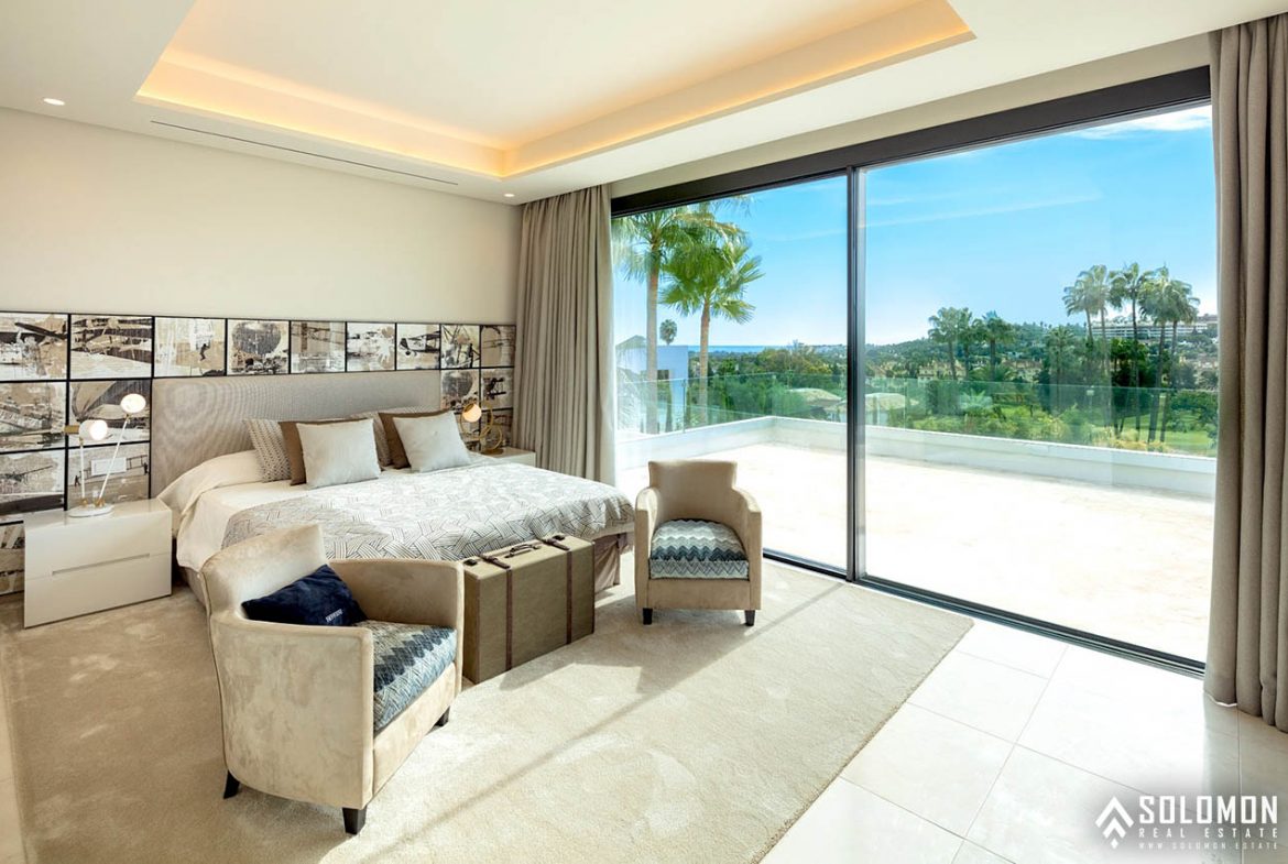 Luxury Villa - Near Golf Course in Marbella - Nueva Andalucía - Málaga - Spain