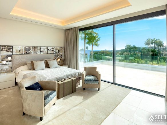 Luxury Villa - Near Golf Course in Marbella - Nueva Andalucía - Málaga - Spain