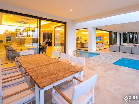 Luxury Villa - Near Golf Course in Marbella - Nueva Andalucía - Málaga - Spain