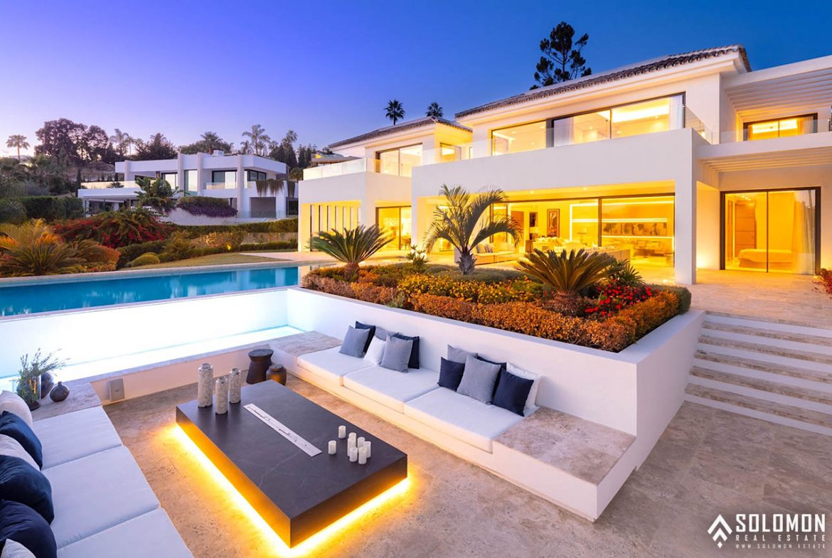Luxury Villa - Near Golf Course in Marbella - Nueva Andalucía - Málaga - Spain