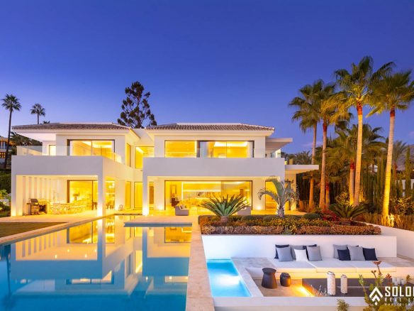 Luxury Villa - Near Golf Course in Marbella - Nueva Andalucía - Málaga - Spain