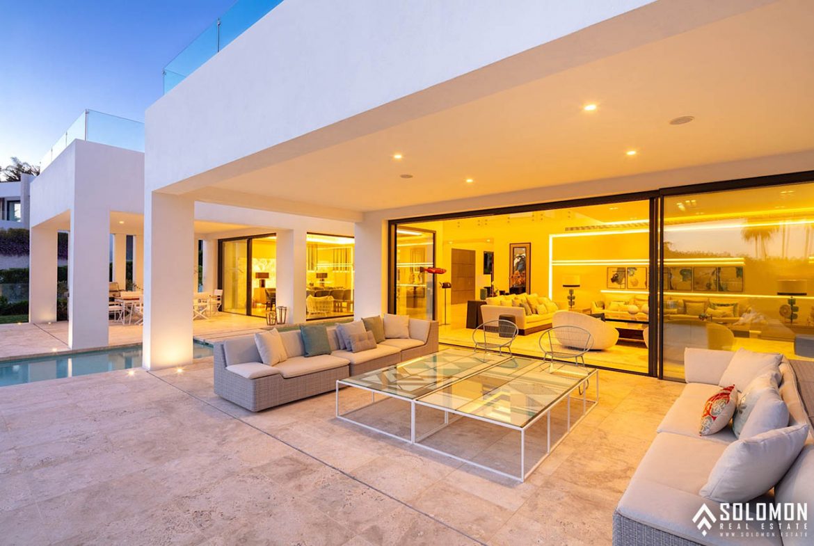 Luxury Villa - Near Golf Course in Marbella - Nueva Andalucía - Málaga - Spain