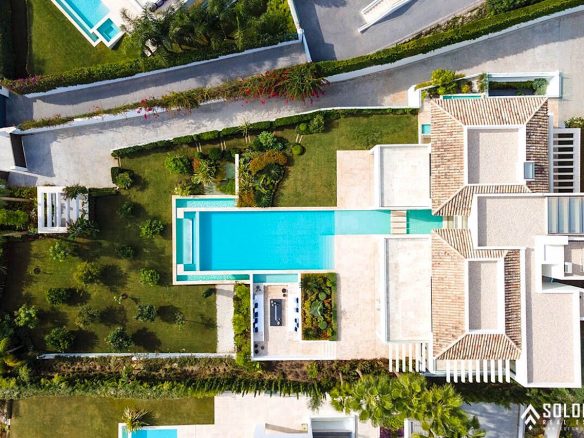 Luxury Villa - Near Golf Course in Marbella - Nueva Andalucía - Málaga - Spain