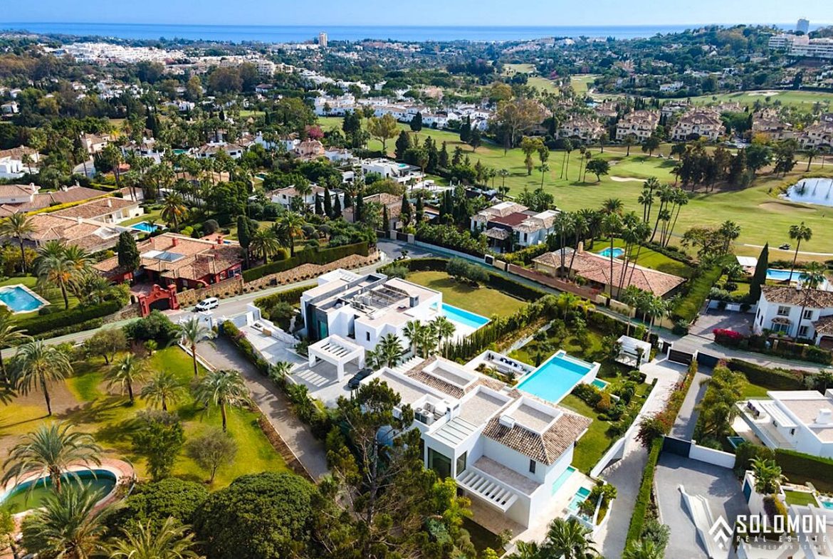 Luxury Villa - Near Golf Course in Marbella - Nueva Andalucía - Málaga - Spain