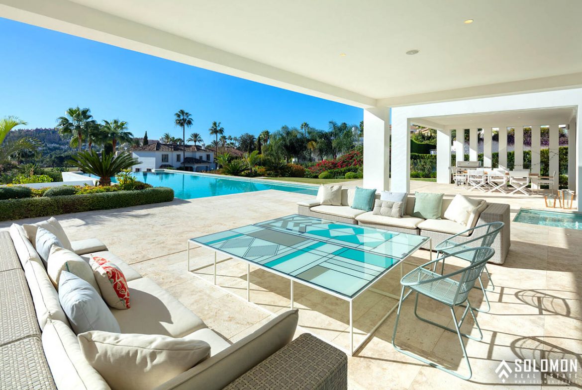 Luxury Villa - Near Golf Course in Marbella - Nueva Andalucía - Málaga - Spain