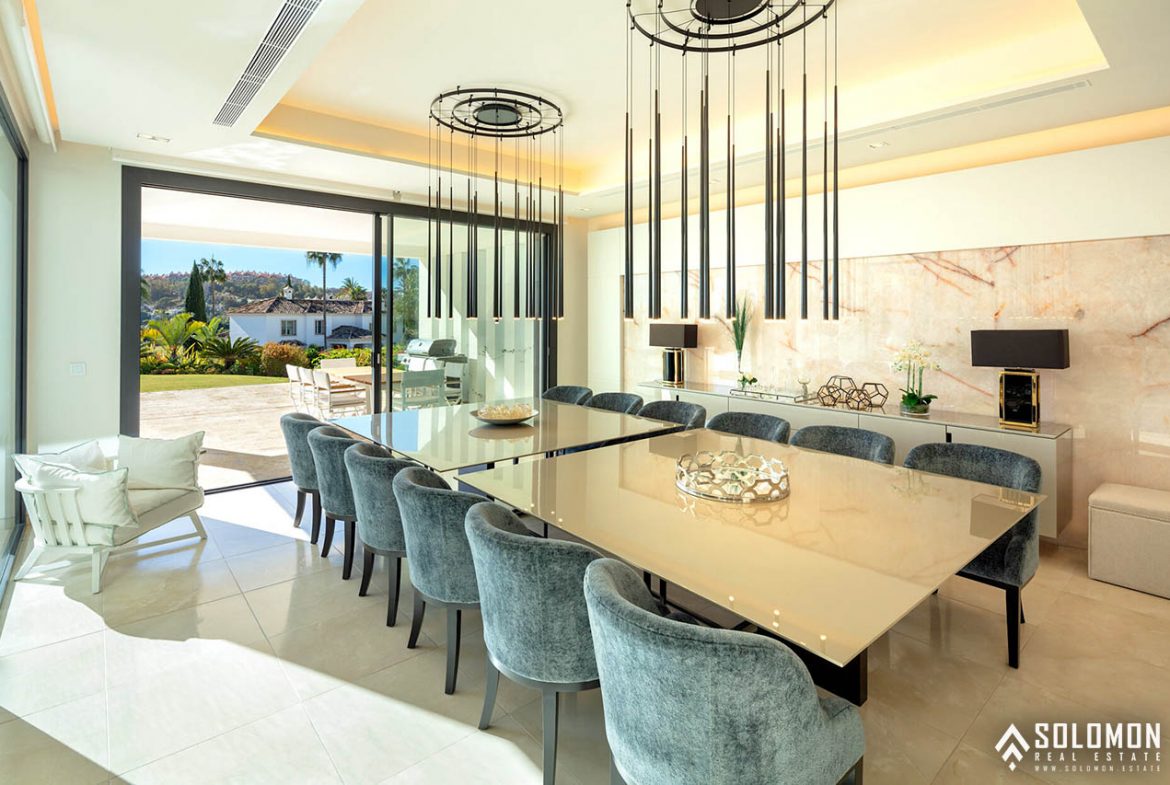 Luxury Villa - Near Golf Course in Marbella - Nueva Andalucía - Málaga - Spain