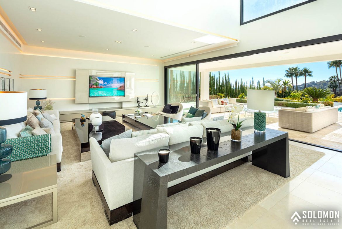 Luxury Villa - Near Golf Course in Marbella - Nueva Andalucía - Málaga - Spain