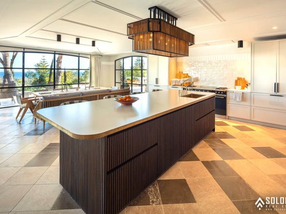 Exquisite Mansion with Panoramic Views on Golden Mile in Marbella - Nueva Andalucía - Spain