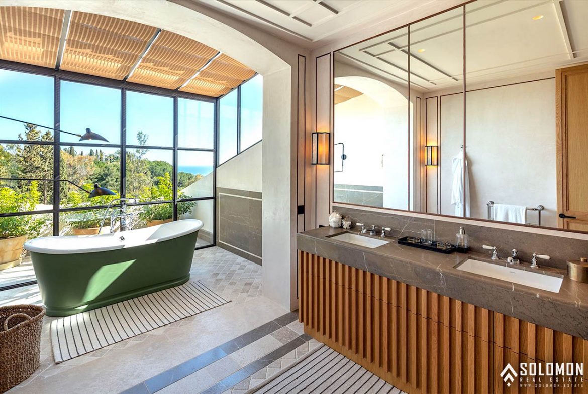 Exquisite Mansion with Panoramic Views on Golden Mile in Marbella - Nueva Andalucía - Spain