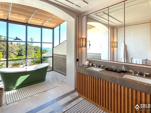 Exquisite Mansion with Panoramic Views on Golden Mile in Marbella - Nueva Andalucía - Spain