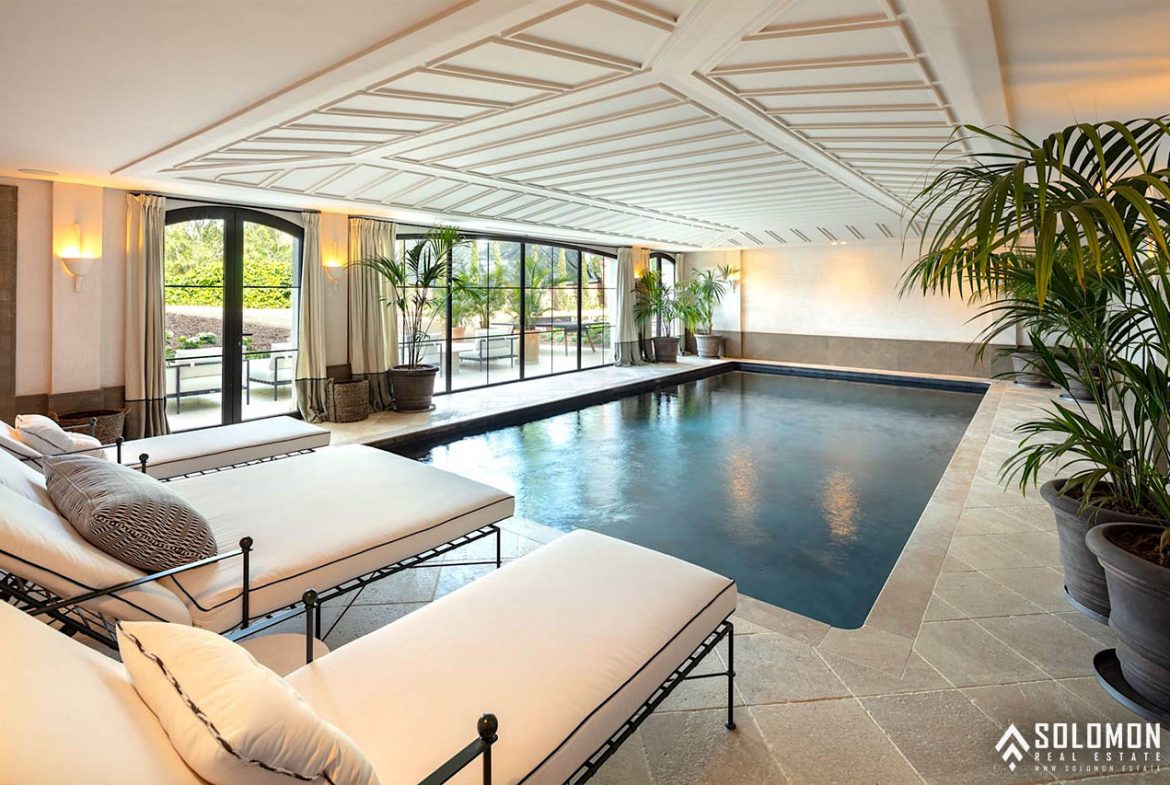 Exquisite Mansion with Panoramic Views on Golden Mile in Marbella - Nueva Andalucía - Spain