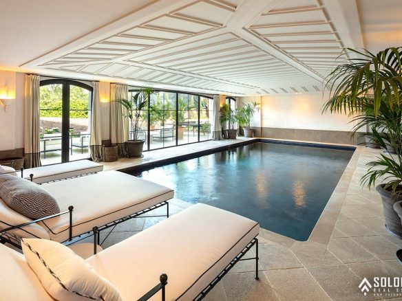 Exquisite Mansion with Panoramic Views on Golden Mile in Marbella - Nueva Andalucía - Spain