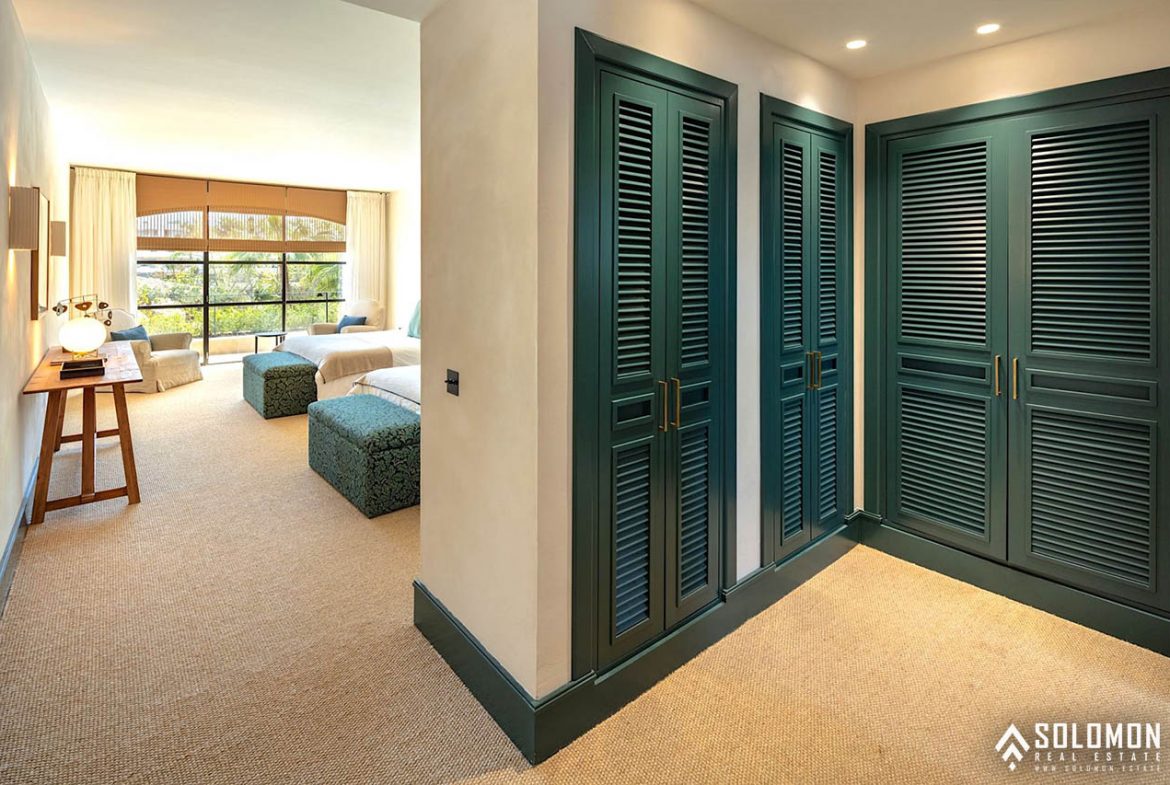 Exquisite Mansion with Panoramic Views on Golden Mile in Marbella - Nueva Andalucía - Spain
